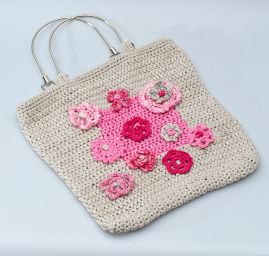 Háčkovaná taška sivá / ružová kytičky