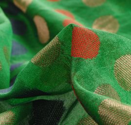 Brokát vzor puntíku s bordurou zlatá/zelená