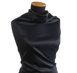 Pružný satén hladký černý