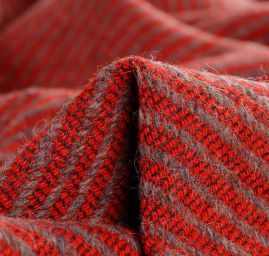 Vlněná kostýmová látka červenošedý proužek