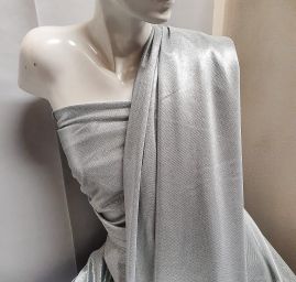 Lamé úplet stříbrné šupinky