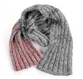 Ručně pletená šála Marlen šedočernočervený melír