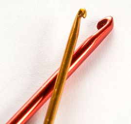 Háček s ouškem víceúčelový vel. 4-6mm